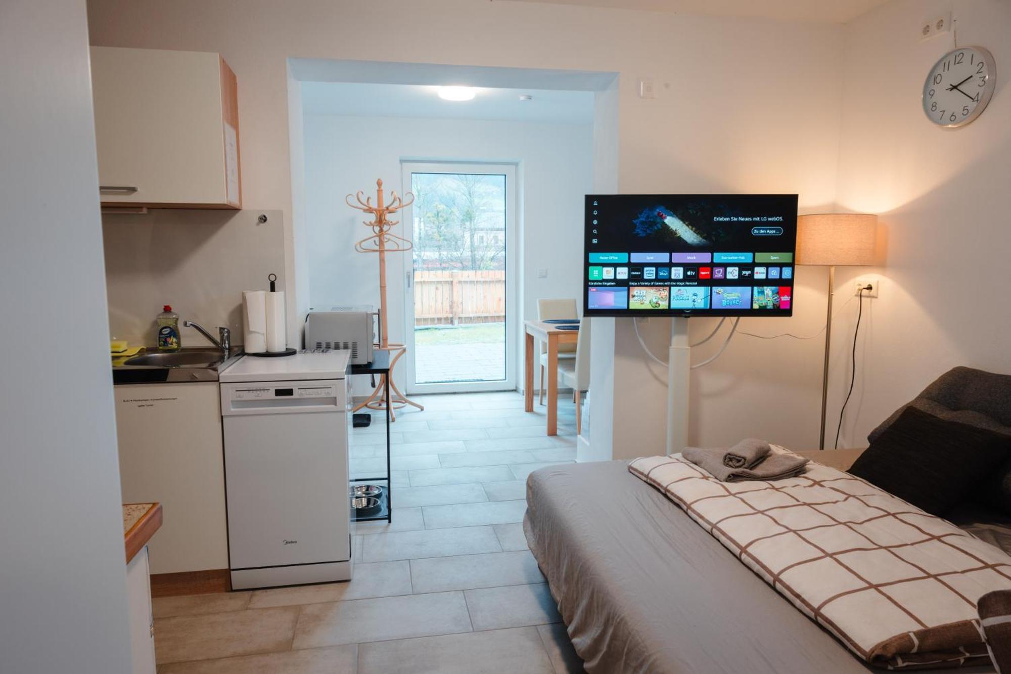 Mitzis Stubn Apartments - Bad Goisern - 24-Hour Self Check-In Buitenkant foto