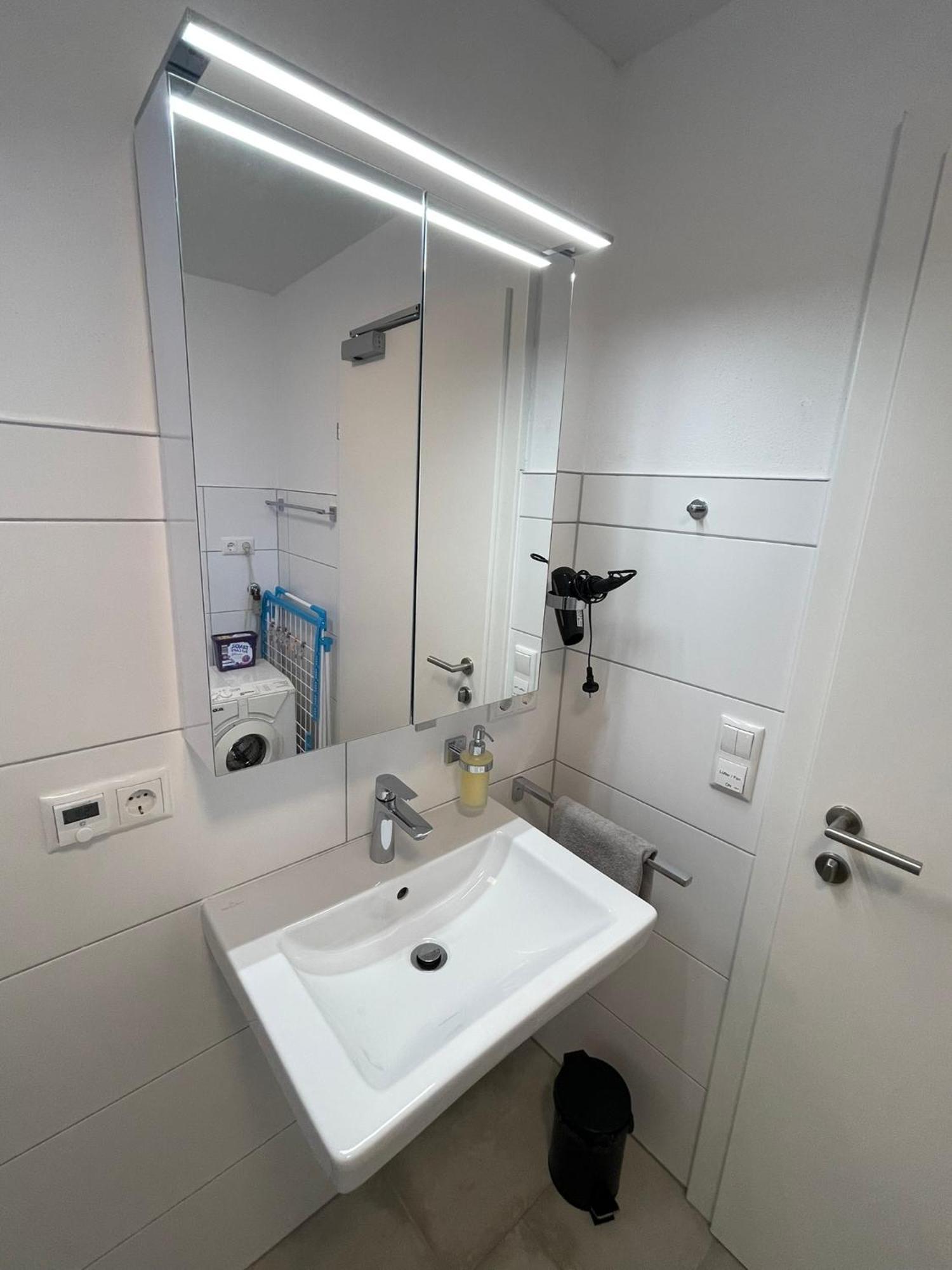 Mitzis Stubn Apartments - Bad Goisern - 24-Hour Self Check-In Buitenkant foto