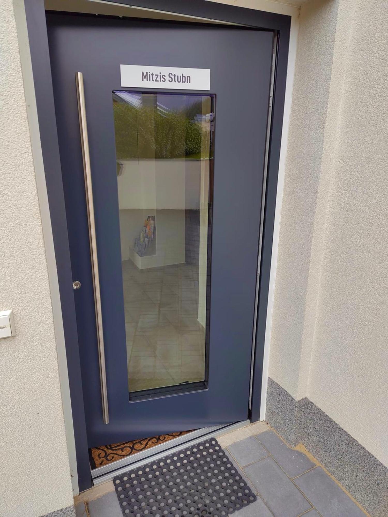 Mitzis Stubn Apartments - Bad Goisern - 24-Hour Self Check-In Buitenkant foto
